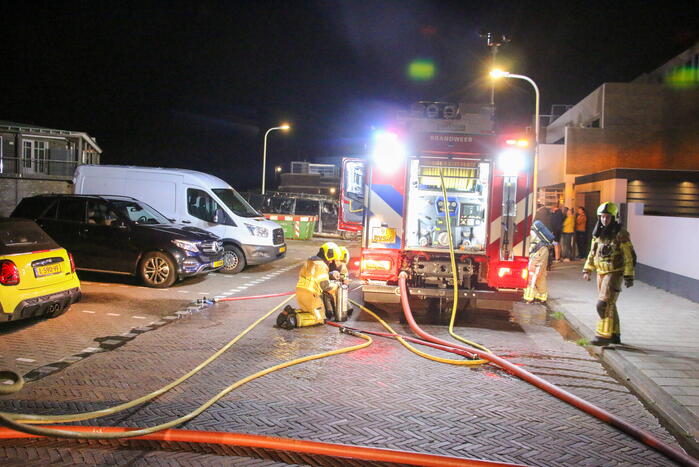 Bestelbus total-loss na brand